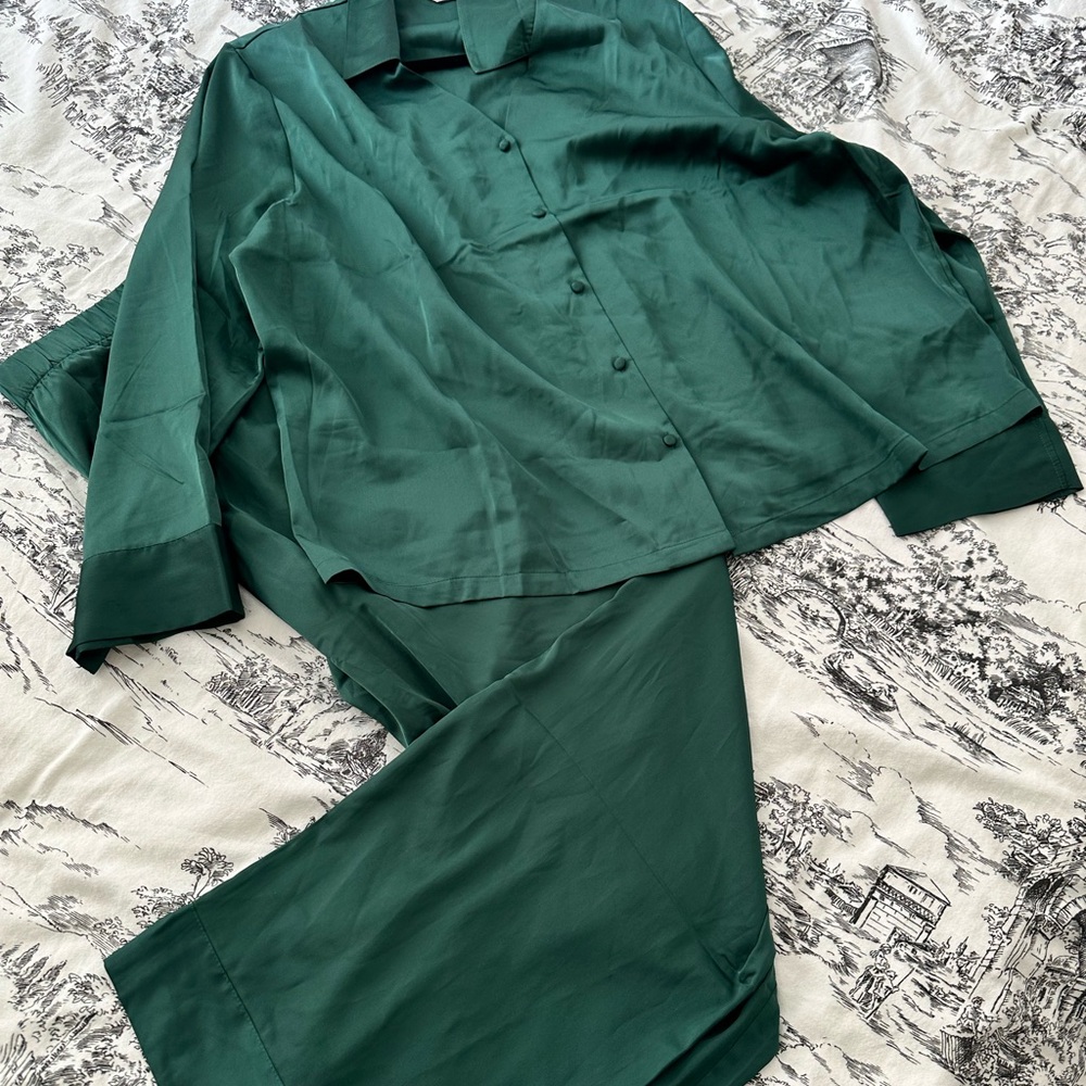 La Vie En Rose Green pajamas - Picture 3 of 14
